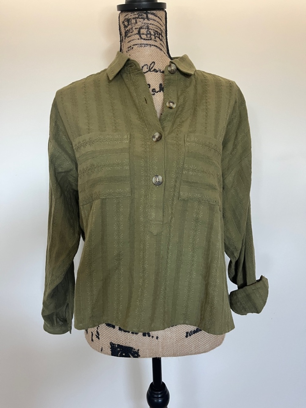LOFT Olive Textured Half-Placket Button Down Shirt Sz S 💯 cotton